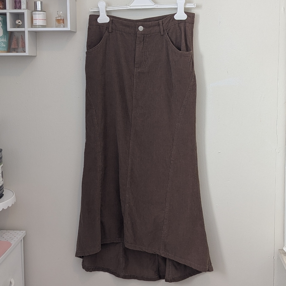 Brown corduroy Promesa midi high low skirt with pockets, new, never worn, S